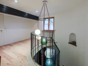 Vacation home for up to 10 people with 4 bedrooms, 210m², large garden - Image 2