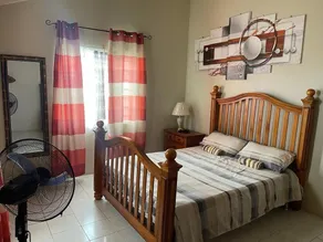 Rhyne Park Inn: 2 Bed Self Contained Apartment with Partly AC and WiFI - Image 4