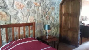 Villa Amara is a cosy stone build holiday retreat with private pool and garden. - Image 4