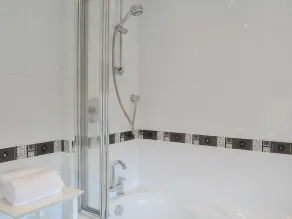 4 bedroom accommodation in Newbiggin-by-the-Sea - Image 3