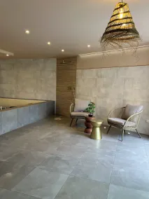 180-square-meter family home - indoor pool - 150 meters from the beach on foot - Image 3