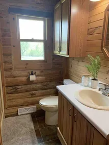 Log Cabin on the channel to Lake Poygan - Image 3