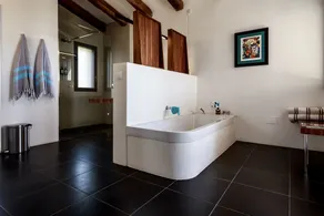 GIRONA VILLA WITH STUNNING VIEWS - Image 4