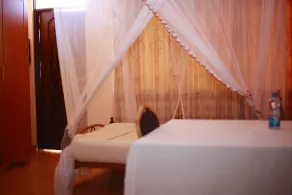 Broad Park Hotel - Image 2