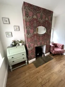 Two Bed Charming Cottage - Image 2