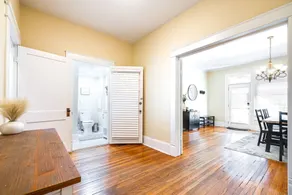 Historic Lakeland Retreat | 4 King Beds & Private Deck | Walk to Florida Southern - Image 3
