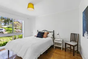 A Stone's Throw from the River (and walking distance to the shops and beach) - Image 4