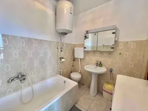 Holiday apartment with terrace and balcony - Image 5