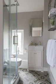 Luxury New Forest Cottage. 4 bedrooms. 10 mins to beach. - Image 3