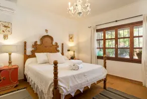 Elegant 4 bedroom villa in Mancor de la Vall - Image 5