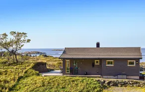 Cozy Home In Tansøy With House A Panoramic View - Image 5
