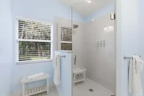 4365 9th Ln - Image 2