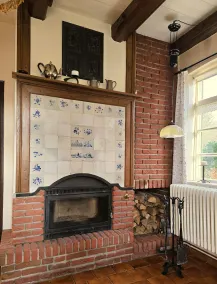 Cozy, detached vacation home with fireplace - Image 2