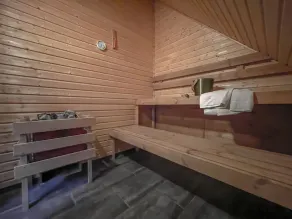 traumHaff® Cozy coastal chalet made entirely of larch wood with fireplace & sauna Baltic Sea - Image 4
