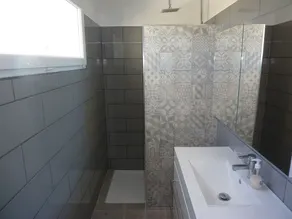 Sommerudlejning i Korsika med privat pool og børns spil - Image 3