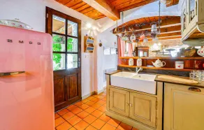 Stunning home in Vinezac - Image 4