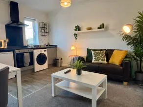 Flat 2 High Street Apartments, One Bed - Image 4