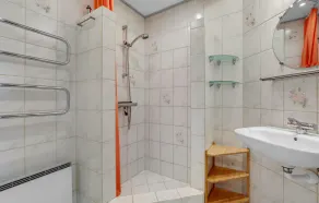 Stunning home in Aakirkeby with WiFi - Image 3