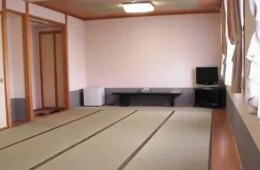 Flower Hotel - Image 4