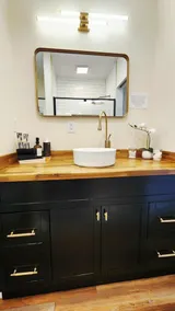 "Glamtainer" One of a kind Romantic Luxe Retreat, 8 Minutes to Emerald Beach, Outdoor Haven - Image 2