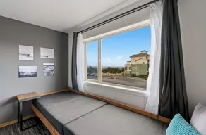 Steps from World Kite Museum! Two Modern Units, Swimming Pool, Free Parking! - Image 4