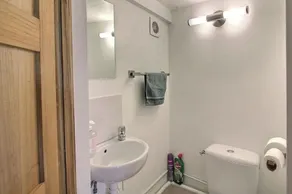 Cottage - Sleeps 4 with Log Burner & Pet Friendly - Image 4