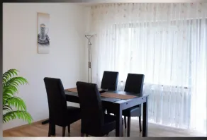 The apartment is located in the immediate vicinity of the world-famous \"Festspielhaus\"  - Image 5