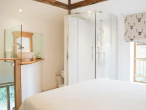 1 bedroom accommodation in Baschurch - Image 3