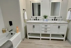 Temp Housing For Insurance/Work/Travel/Remodel! - Image 4