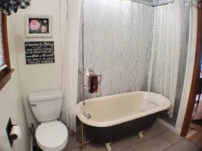 farmhouse cabin ATV UTV TRAILS dog friendly HIKING secluded HOT TUB & FIREPIT - Image 5