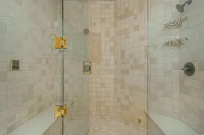 Valhalla | Vues incroyables sur les lacs, jacuzzi, sauna, salle de jeux ! - Image 2