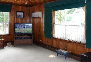 Feel of an \"Up North\" cottage with the convenience of in-town East Tawas - Image 2