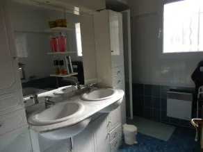 Hus kyst villa, havet og stranden, udendørs pool opvarmet, air-condition. - Image 2