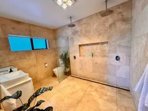 4-Bedroom Two-Storey House With Views Near Beach - Image 4