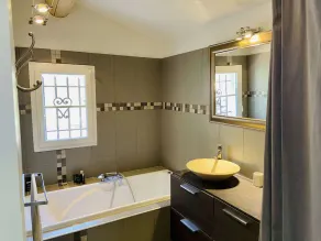 Villa contemporaine et chaleureuse au cœur de la nature - Image 4