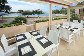 Holiday apartment with pool and Wi-Fi - Image 4