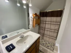 New Sunrise! Pro Cleaned, Self Check in - Sleeps 6 - Image 4