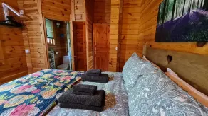 Secluded 3Bed Lodge With Hot Tub North Yorkshire - Image 4