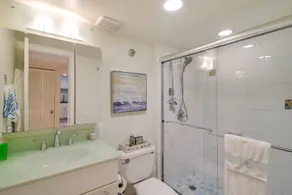 Moon Bay Condo, Paradise Found! Heated pool/marina - Image 4