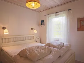 6 person holiday home in Dronningmølle - Image 3