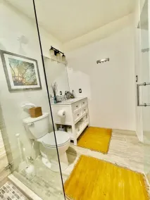 Clearview Villas (LOWER): Casual, Bright, Steps from Sea, Great for families! - Image 2