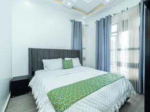 Apartment - Sleeps 4 - Parking - Balcony - Image 5