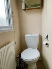 Lotus 2 bedroom dog friendly caravan with veranda offers a stunning sea view. - Image 5