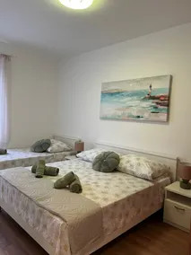 Apartment Ivica - 50 m from sea - Image 5