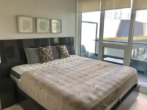 ⭐Modern Luxury King 1BD⭐ by Rogers Centre, CN Tower - Image 4