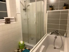 Fremragende sommerhus mellem land og hav - Image 3