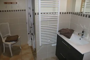 Air-conditioned vacation home with a pool: Gite Etape Cathare - Image 2