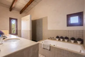 Finca Alzina - Image 2