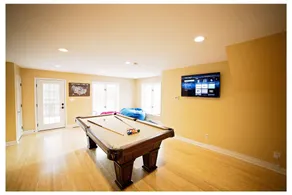 Luxurious Estate by Brown County 40 private acres - Image 2
