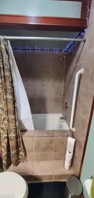 Magnificent 2 Bedroom, Loft Close to Downtown Duplex - Image 5